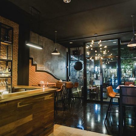 No.9 Hostel & Cafe Чиангмай Екстериор снимка