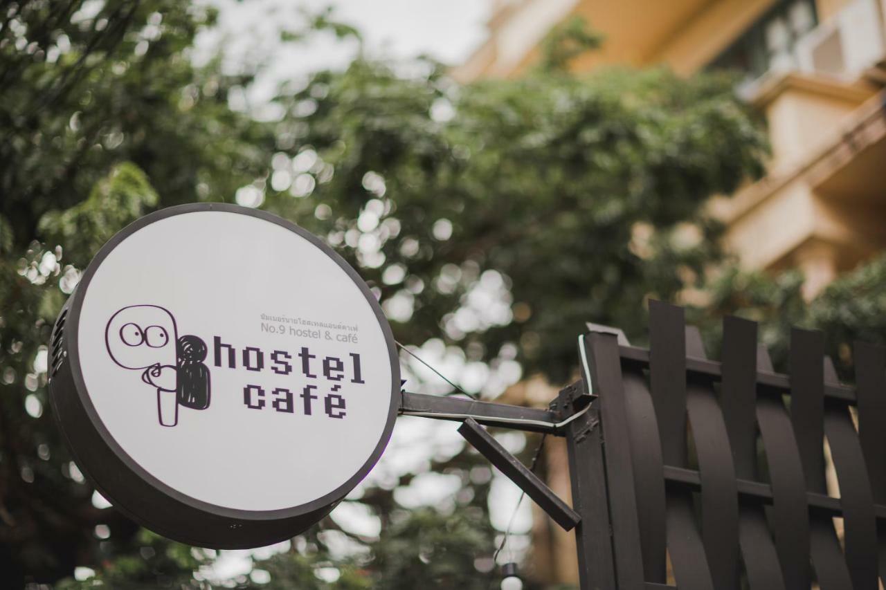 No.9 Hostel & Cafe Чиангмай Екстериор снимка