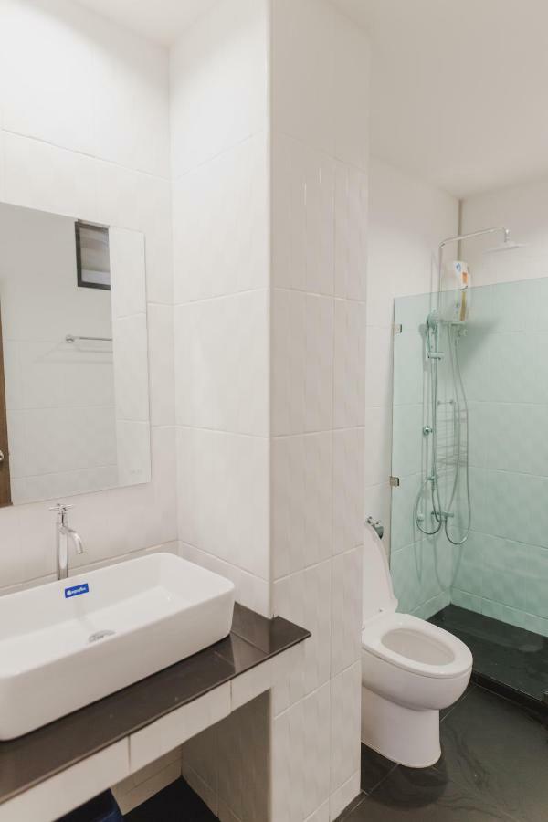 No.9 Hostel & Cafe Чиангмай Екстериор снимка
