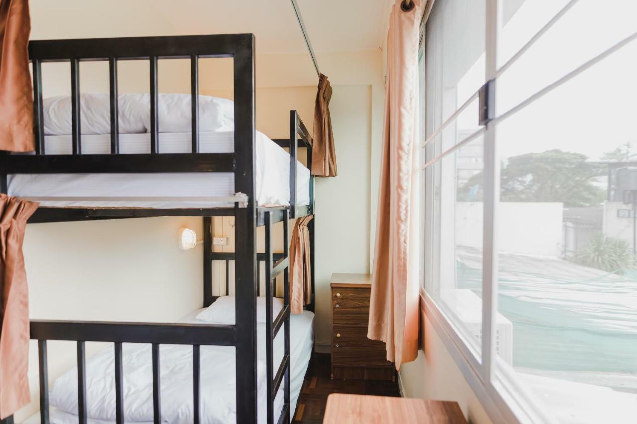 No.9 Hostel & Cafe Чиангмай Екстериор снимка